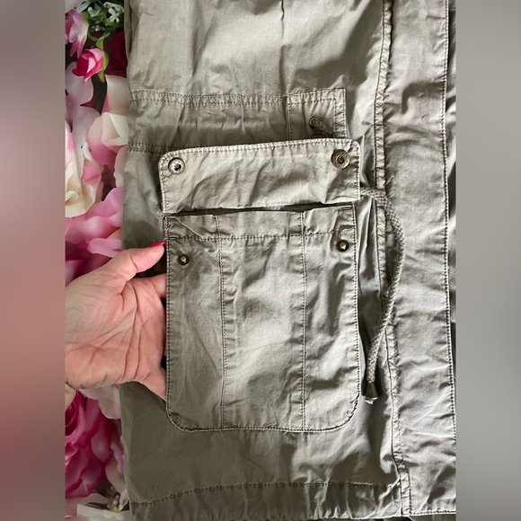 - Levi's Women's Cotton Hooded Anorak Jacket - Picture 14 of 14